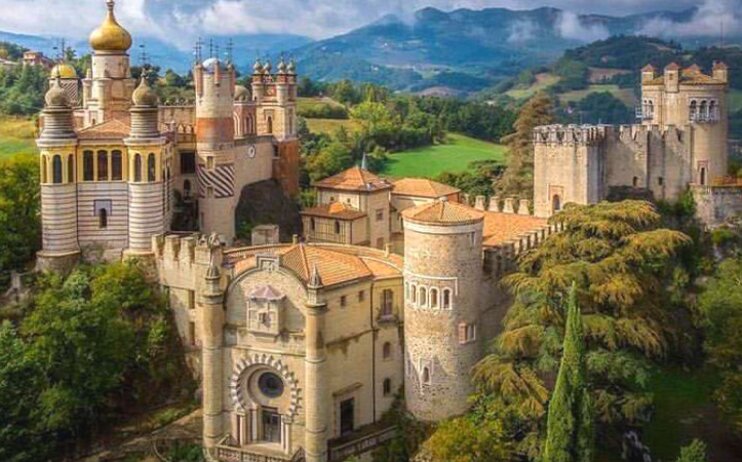 CASTELLO ROCCHETTA MATTEI E VISITA DI BOLOGNA